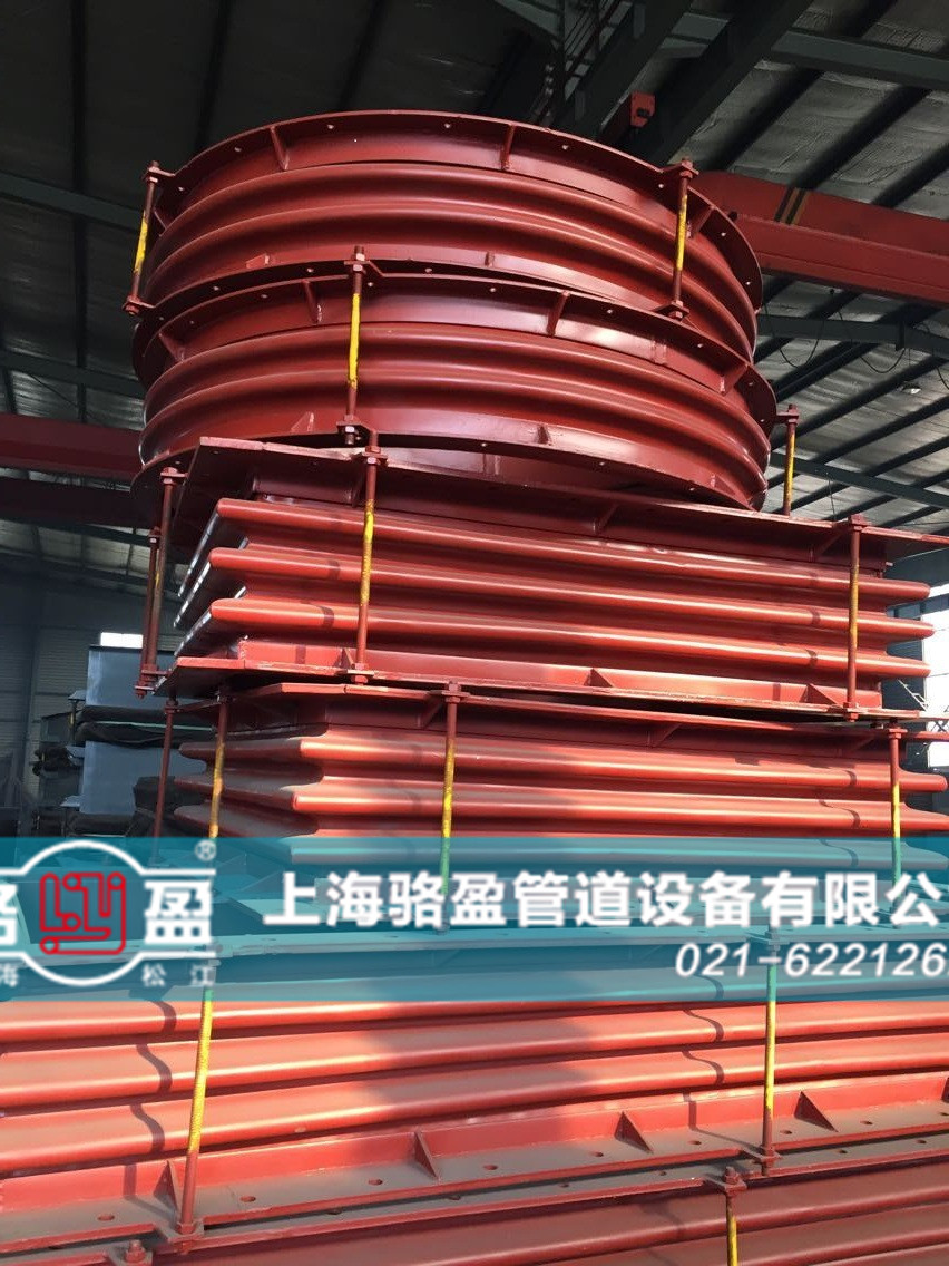 多種型號的非金屬<a href=http://www.ocfh.cn target=_blank class=infotextkey>補償器</a>發(fā)貨現(xiàn)場