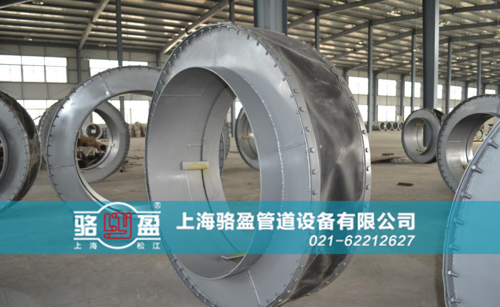 <a href=http://www.ocfh.cn target=_blank class=infotextkey>非金屬補(bǔ)償器</a>生產(chǎn)車間